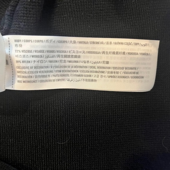 Abercrombie+Fitch Black Cropped Stretch Sweater, Sz L - Picture 5 of 5